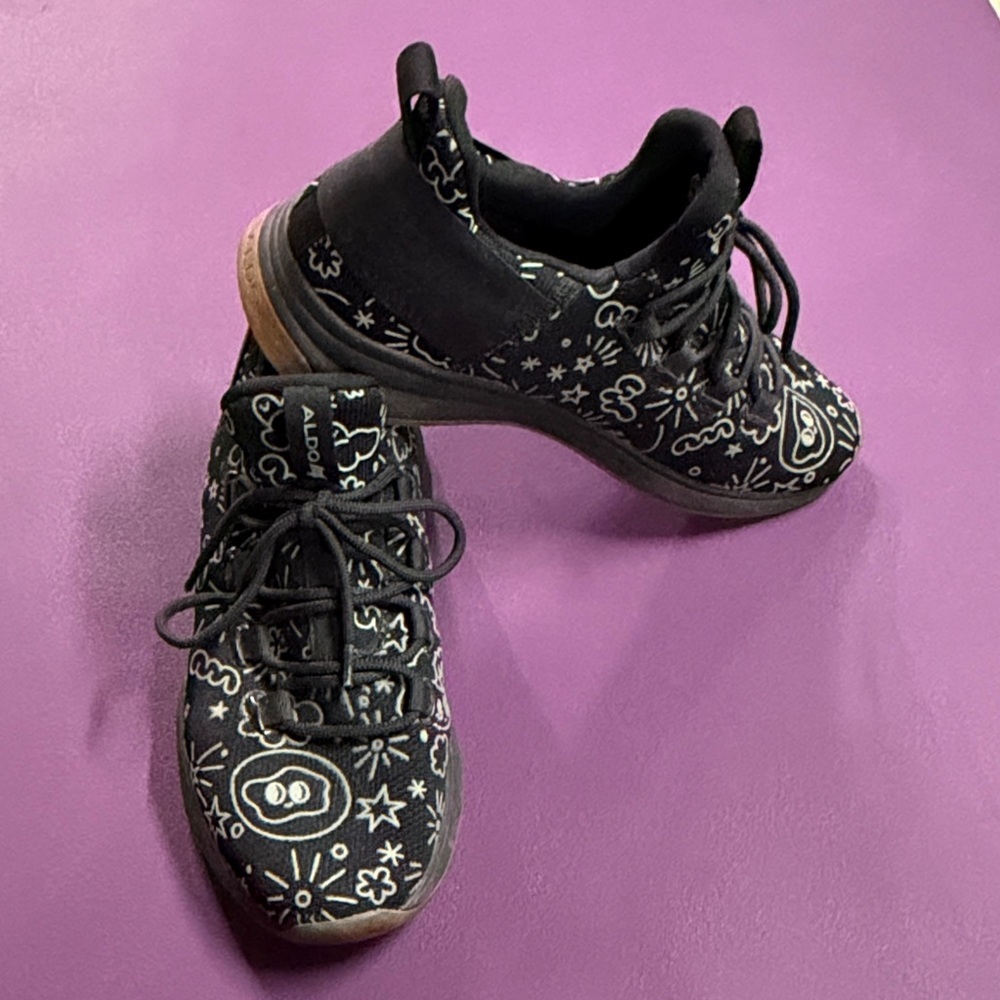 Aldo Black Sneakers with White Doodle Print - Picture 4 of 10